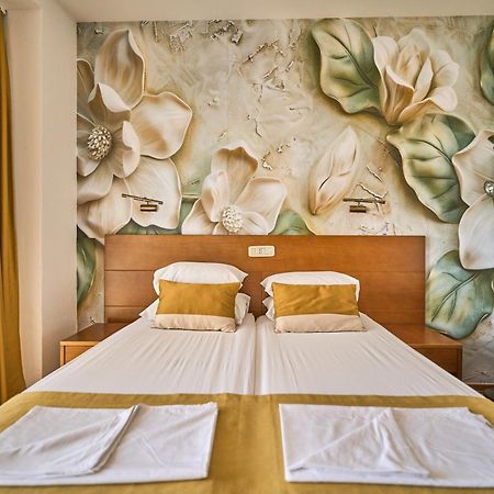 Hotel Petrovac Exterior photo