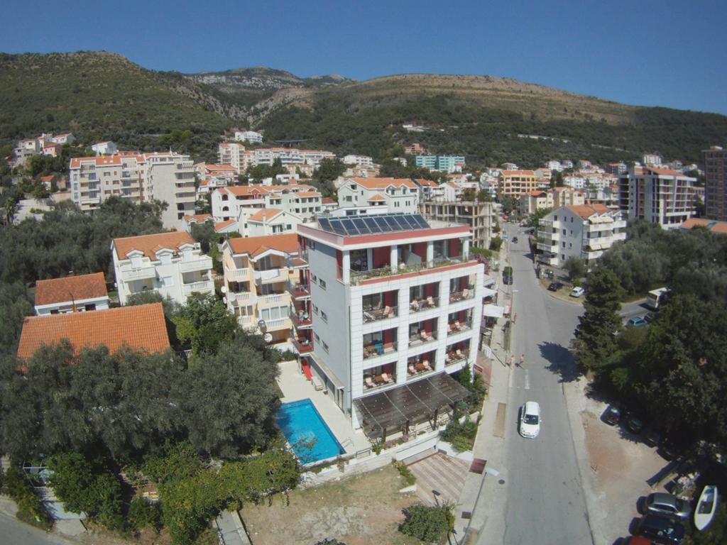 Hotel Petrovac Exterior photo