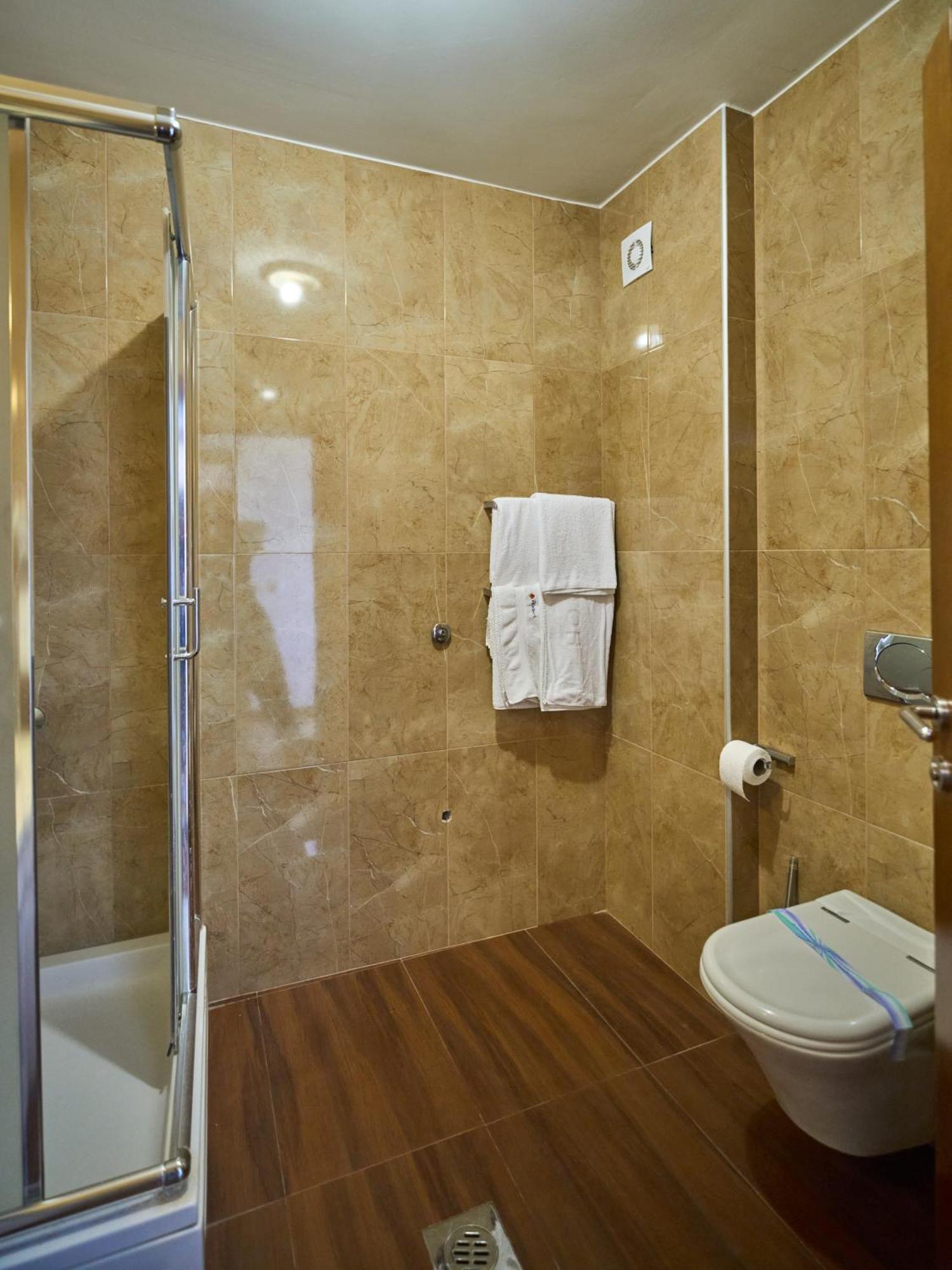 Hotel Petrovac Exterior photo
