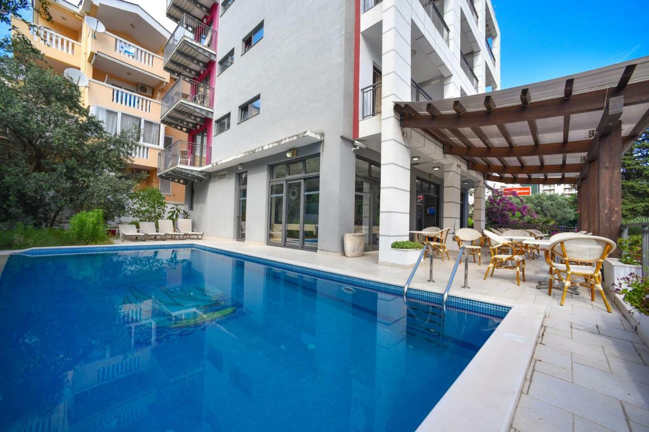 Hotel Petrovac Exterior photo